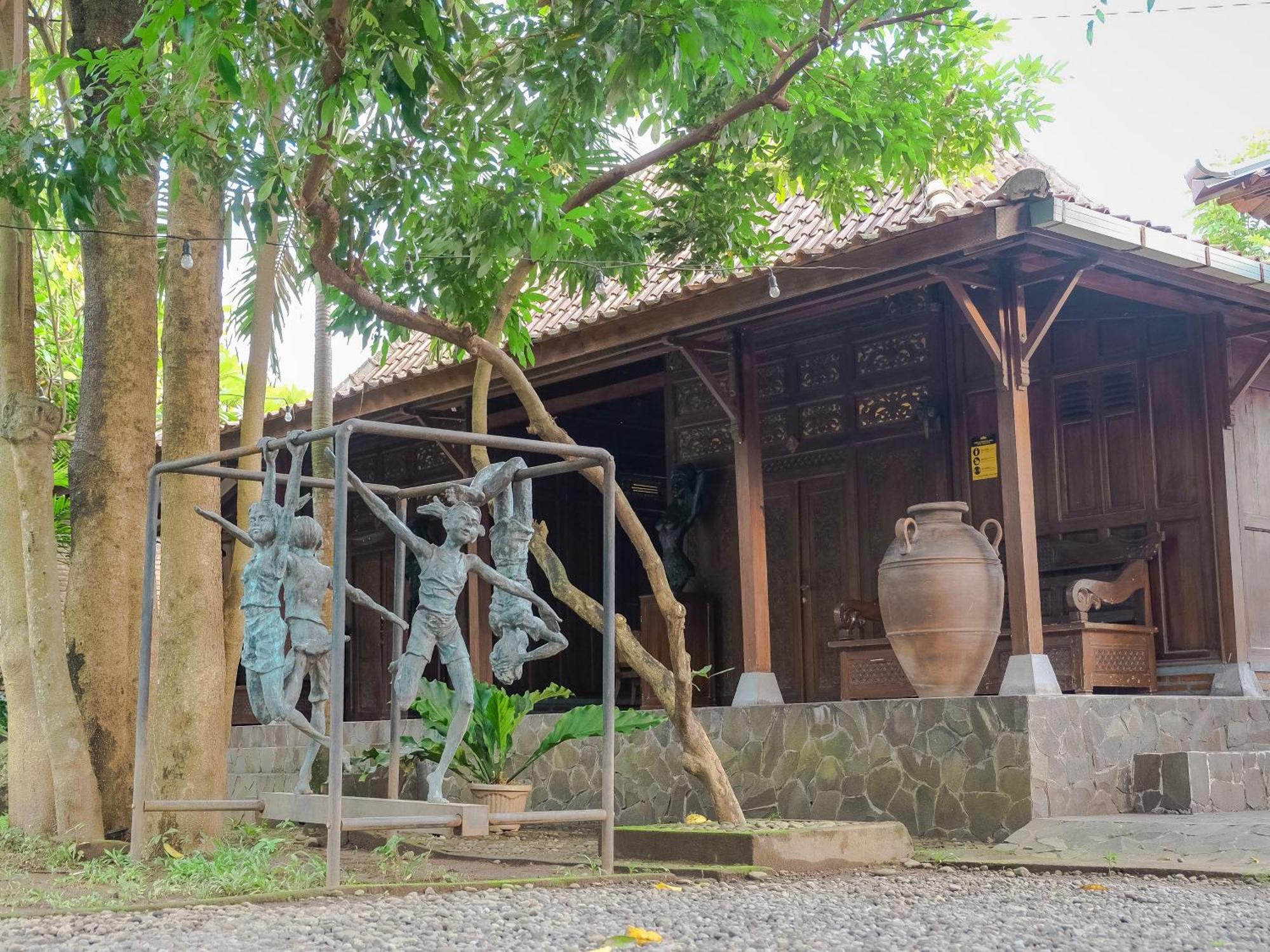Pendhapa Art Space - Pas Limasan Homestay Prawirotaman Exteriör bild